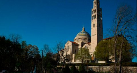 The reopening of places of worship are included in a series of guidelines drafted by the White House.
sconews.co.uk/news/61172/us-…