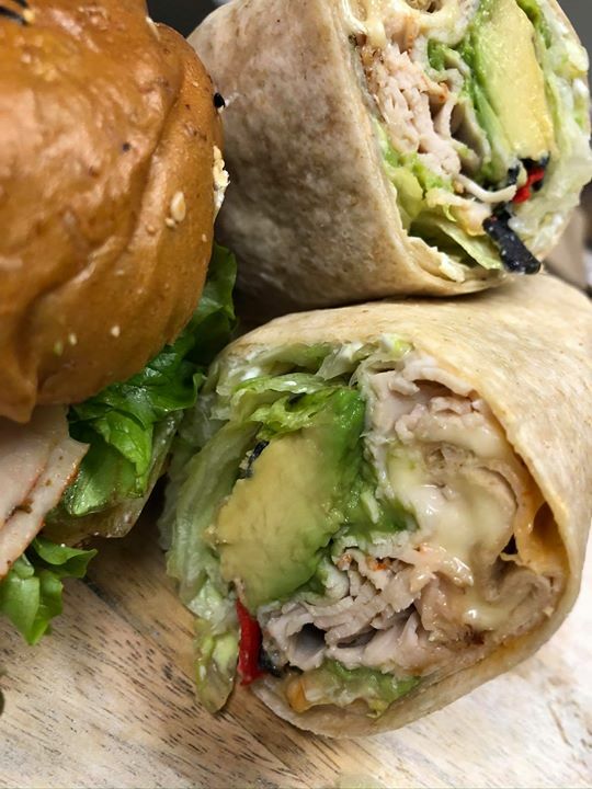 beefaroo_IL's tweet photo. Happy National Turkey Avocado Wrap Day! (Don’t bother researching this holiday, just enjoy it)😻 https://t.co/PCSrVJDmIU