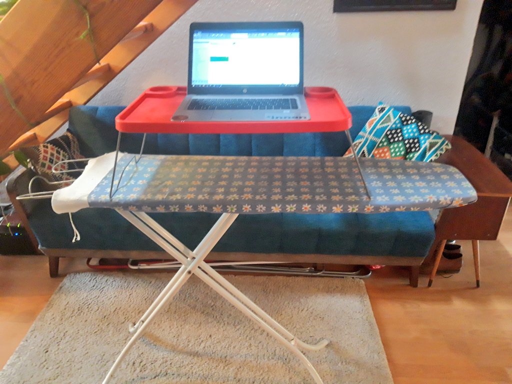 Dieser Moment, wenn du die wahre Berufung deines Bügelbretts entdeckst 🤯 #homeoffice #COVID19 #HealthyAtHome