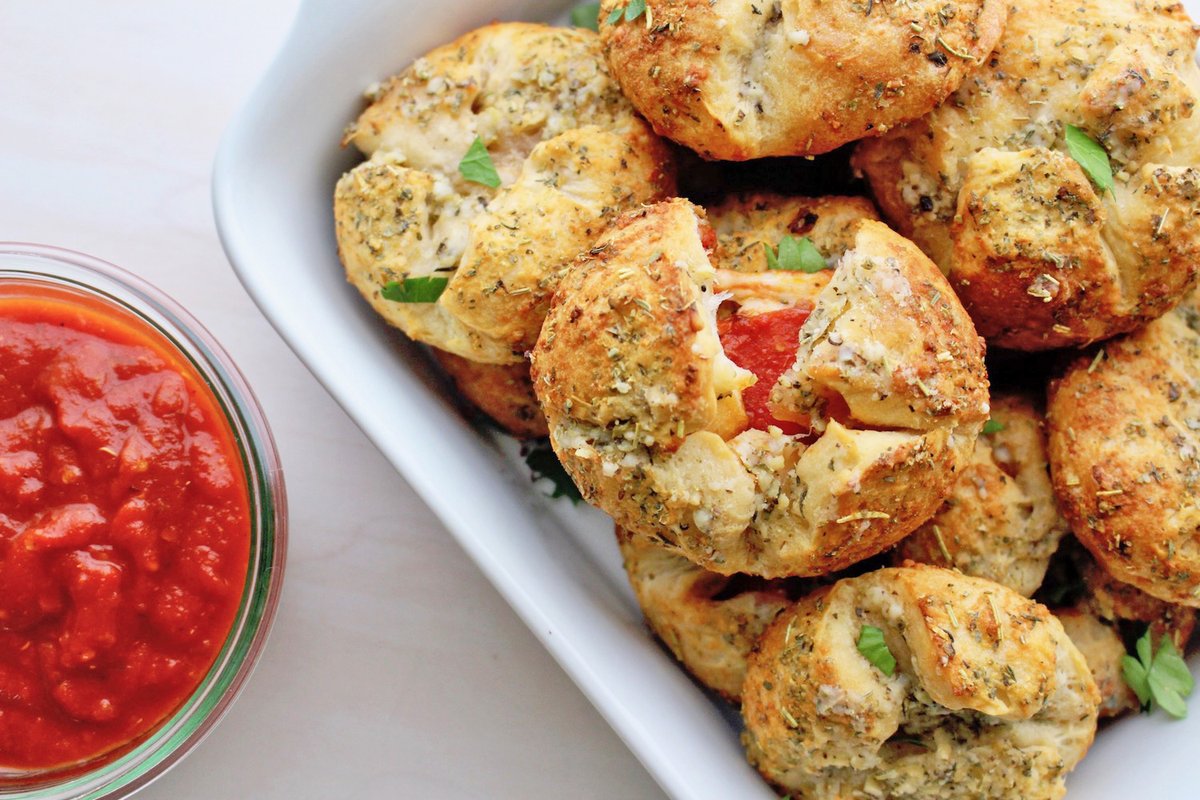 DeiFratelli's tweet photo. Feeling the pinch of mealtime prep? We have something that's cheesy and easy for lunch or dinner. Try our super easy Pizza Bombs today. Click the link below and try our recipe!  https://t.co/2kOngDyXpx
#DeiFratelli #Tomatoes https://t.co/w7irmIsuSu