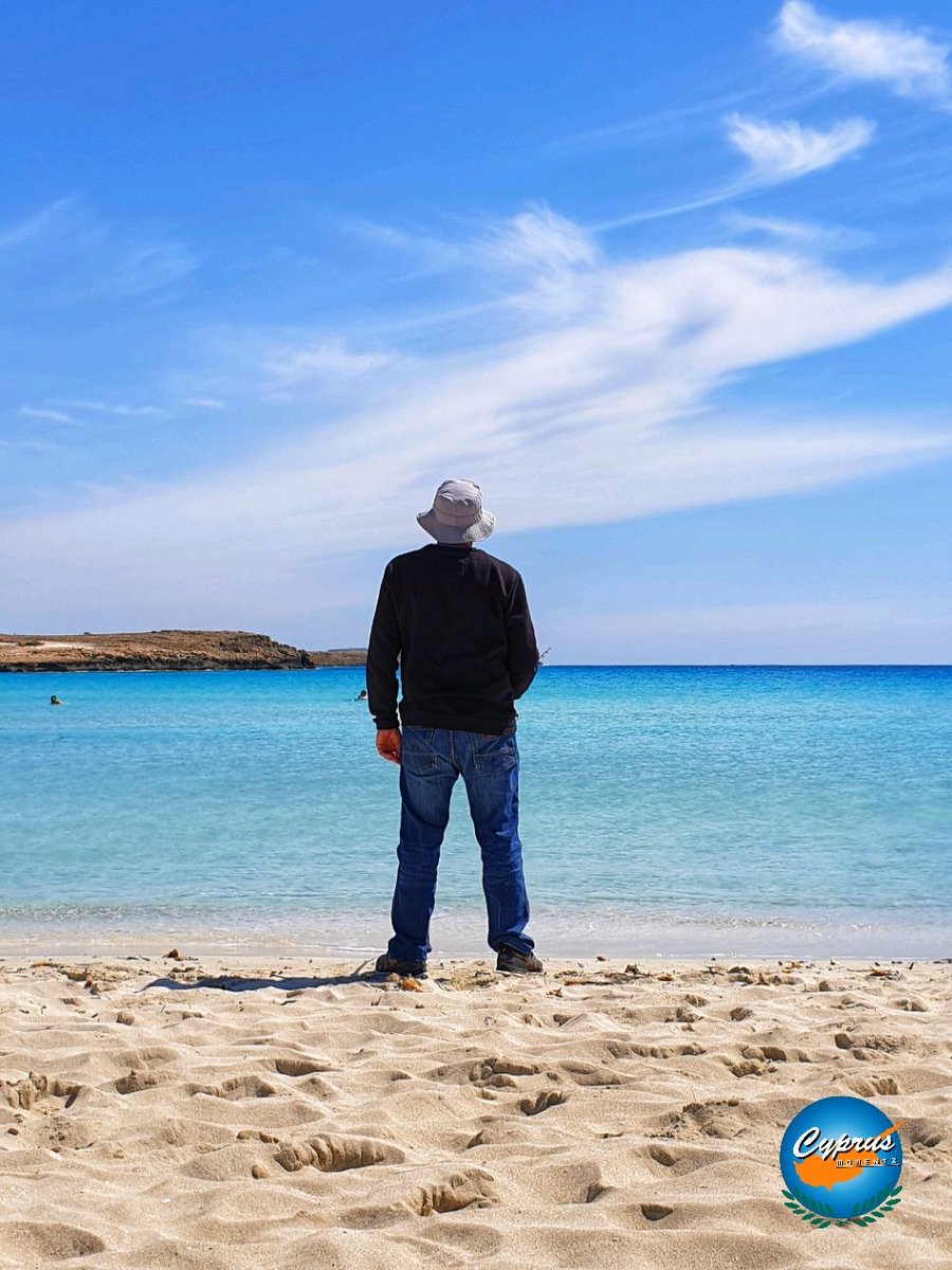 Soon we will all there 🙏🙂 I don't mean in paradise...⬇️⬇️😉😇

🌍Nissi Beach! Ayia Napa 🏝🏖

#paradise #nissibeach #ayianapacyprus #cyprusbeaches #cyprus #agianapa #islandlife #islandlove #islandparadise #islander  #islandvibes #island #islandlife🌴 #nissigirls #bestbeach