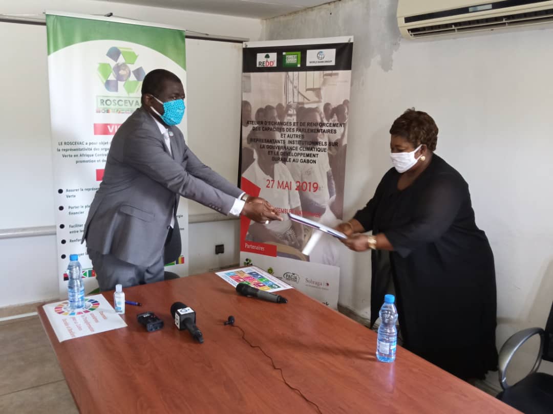 moulombi's tweet photo. La  BAD, dont l’une des 5 priorités est l’industrialisation  de l’Afrique, devrait être rapidement mise  à contribution pour un essor de la recherche scientifique sur le continent https://t.co/f6LFdly3Pw