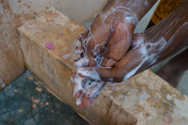 “Ebola is different to COVID19, but there are a lot of similarities, especially when it comes to the preventative measures”. Chuchu Selma,our Country Director,urges communities to practise social distancing and regular handwashing, just like they did during the 2015 Ebola crisis.