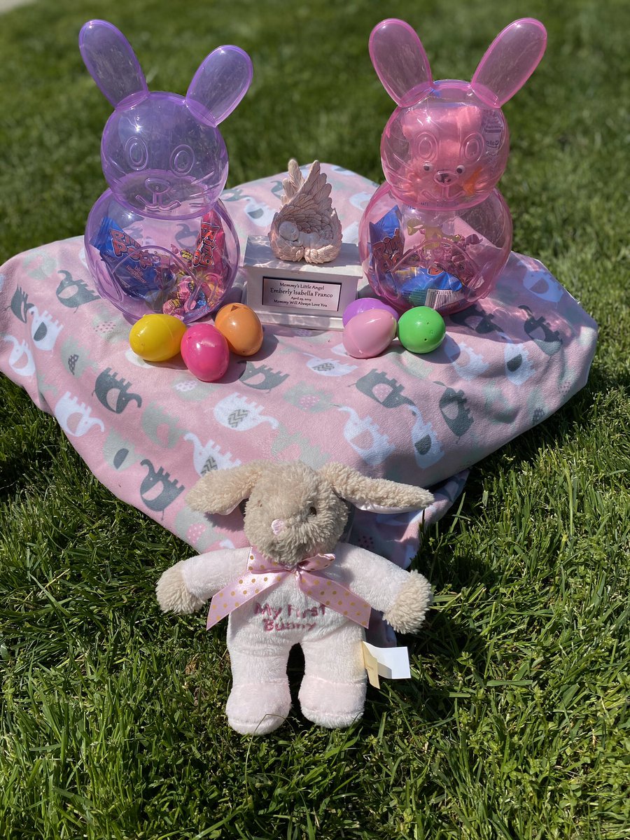 j_yepiz8's tweet image. Happy birthday Baby Emmy! I love you so much and really wish you were here with me and your mom. I would have do my very best to be the best dad to you 💜🥰 #thebig1 #girldad