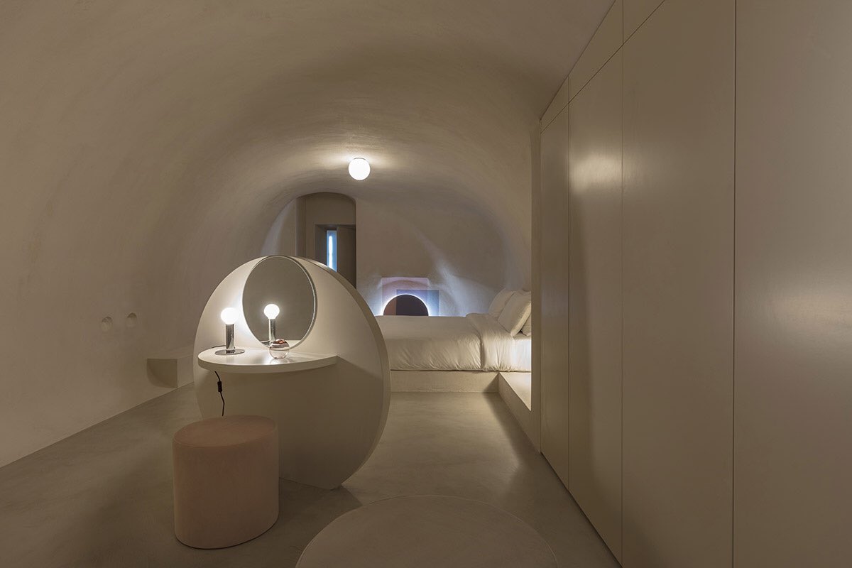 ARCHLABEL's tweet photo. A transformed cave house in Santorini, Greece.  Kapsimalis Architects integrated the cubistic, traditional architecture of the village without damaging the cave ambience. https://t.co/6hKPXvUxna