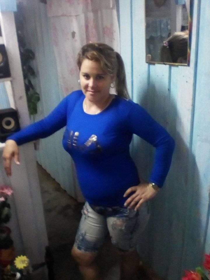 مين يقدر ينام معايه ٦ مرلت في اليله الفحل يقول انا