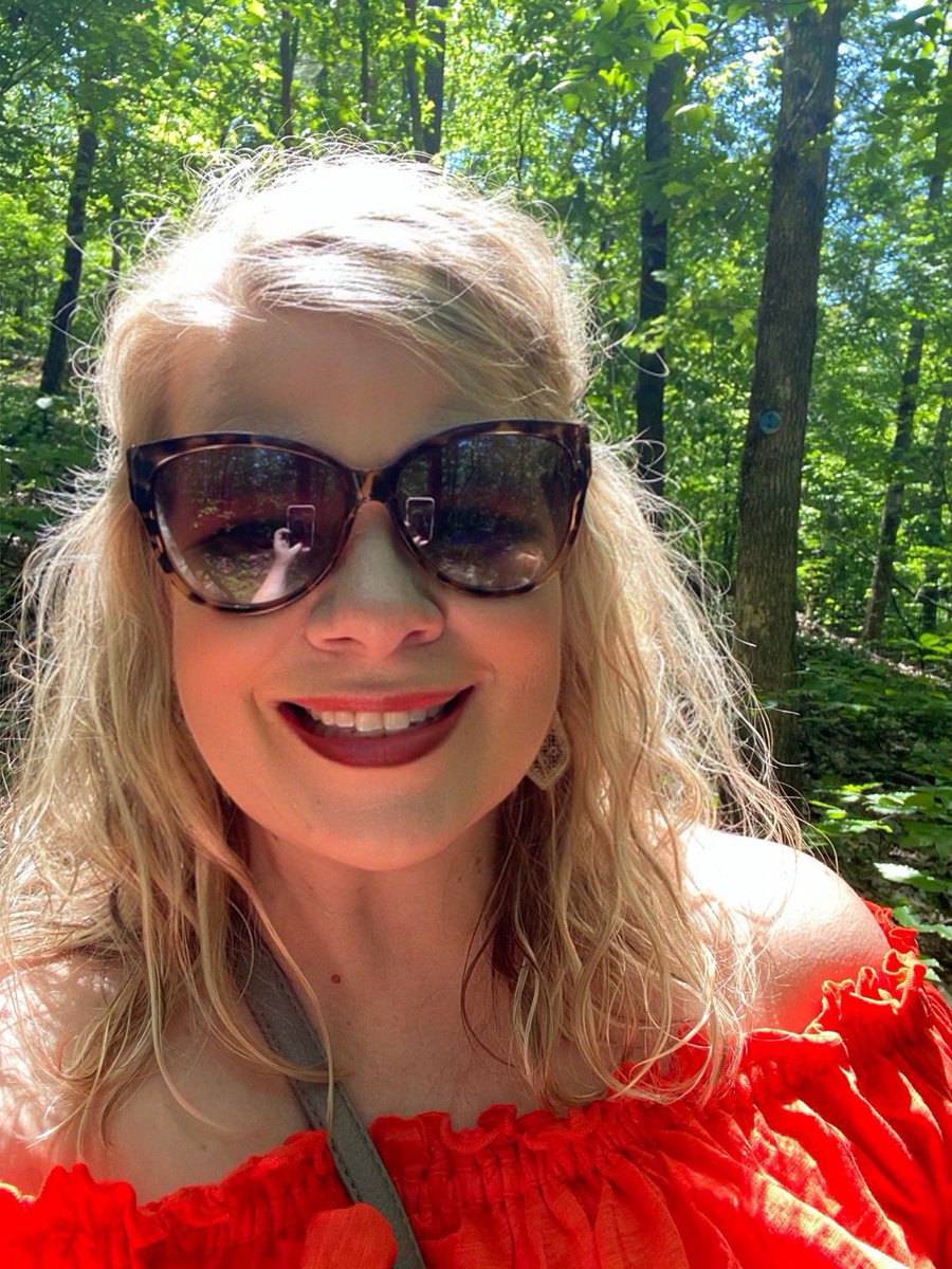 LizzieAnnePerez's tweet image. Pssst.......don’t forget to breathe deep, take in the sun, and see something new. Life will resume all too soon and the pace will pick up, but we can’t take back this moment. #LiveSimple #BreatheDeep #ShineBright #GATeachers  #JoyfulLeaders @PickensHighGa @NWGAP20 @gadoeworldlang