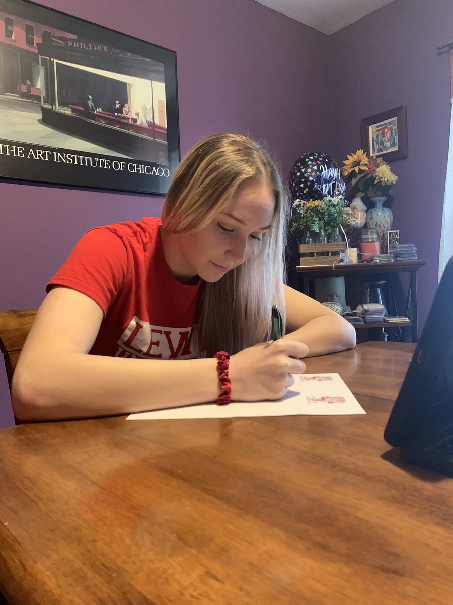 kayleighpuddles's tweet photo. Thank you to my friends, family, and coaches for always pushing me to be my best. Thank you to God for leading me in the right direction. Beyond blessed to be a part of this sport. On to the next 4 years ❤️ #goflyers https://t.co/TNnbxxMDGP