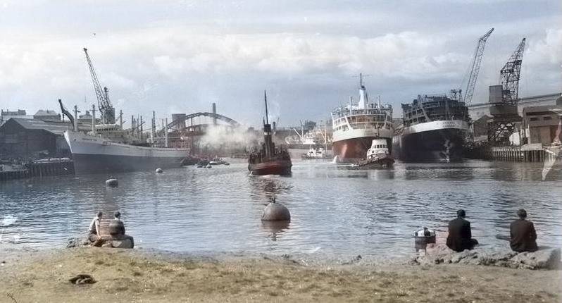 WearsideEchoes's tweet photo. A shot of the river in the 1960s. #Sunderland https://t.co/Cv7naZrse4