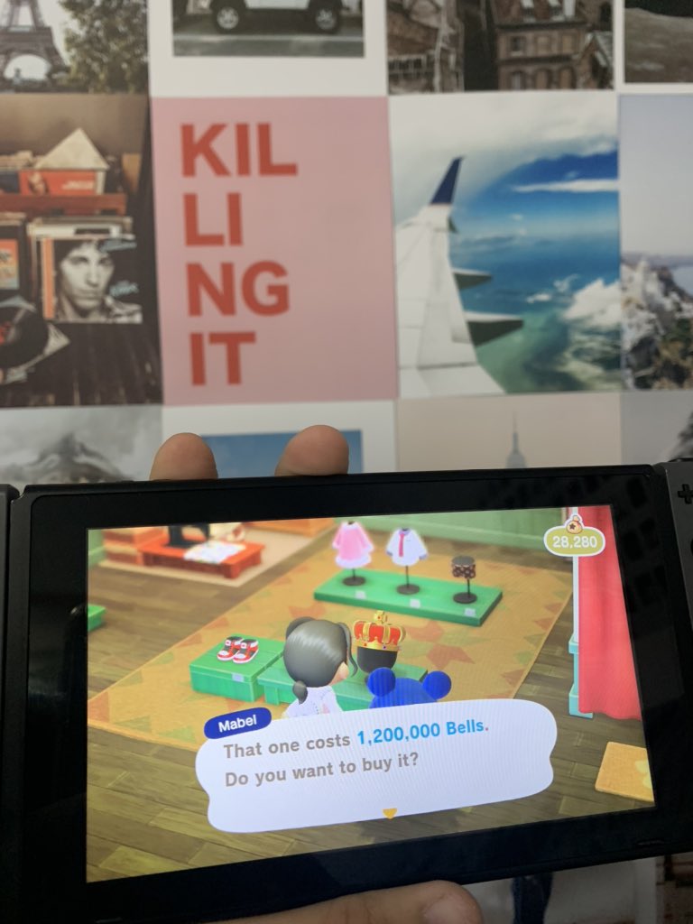 em 🌻 on Twitter "The royal crown is at my able sisters today if anyone