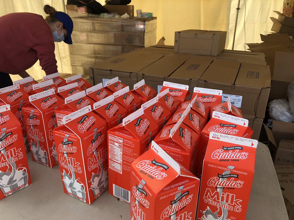 GovNedLamont's tweet photo. Thank you to @GuidasDairy for their donations to @foodshare that will benefit so many families during this difficult time. Their generosity demonstrates the true spirit of supporting our neighbors.

#InThisTogetherCT #CTGrown https://t.co/pBR7jZ1lqN