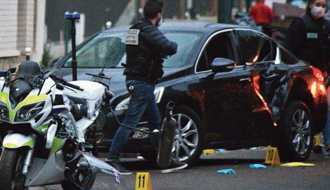 Le <a href="/FONDSDEGARANTIE/">Fonds de Garantie des Victimes</a> exprime sa pleine solidarité envers les 2 policiers de la <a href="/PoliceNationale/">Police nationale</a> et les 2 policiers municipaux blessés et hospitalisés après l'attaque #terroriste qui s'est déroulée lundi 27 avril à <a href="/VilleColombes/">Ville de Colombes</a>.