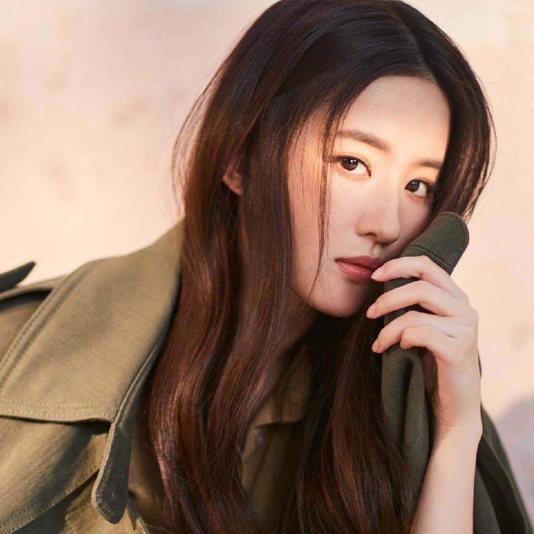 liuyifeitw's tweet photo. May 20, 2017, InStyle China No. 440
#LiuYifei #CrystalLiu #劉亦菲 #刘亦菲 @yifei_cc https://t.co/RPOupvCjJ3