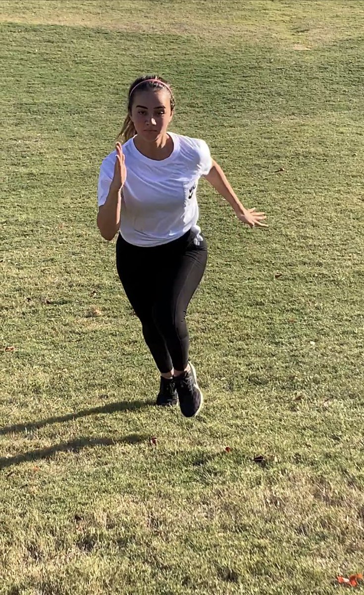 AISchoolEagles's tweet image. SENIOR SPOTLIGHT: Cristina Diaz 

Cristina is a 3 sport athlete at AIS, in track, soccer, and basketball! With track, she ran sprints. Cristina was a member of MANY other groups on campus! Good luck at NYU Stern, you’re gonna do well! #EaglesUp @AIS_Eagles