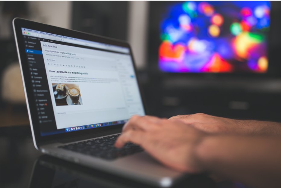 turntoamplify's tweet photo. With #stayathome orders in place for many, content is being consumed more than ever. Discover how types of targeted content can keep your brand top of mind w/ customers in any stage of your marketing funnel—from awareness to advocacy. ➡️https://t.co/snYXd7zLAc #turntoamplify https://t.co/thfsLfio5X