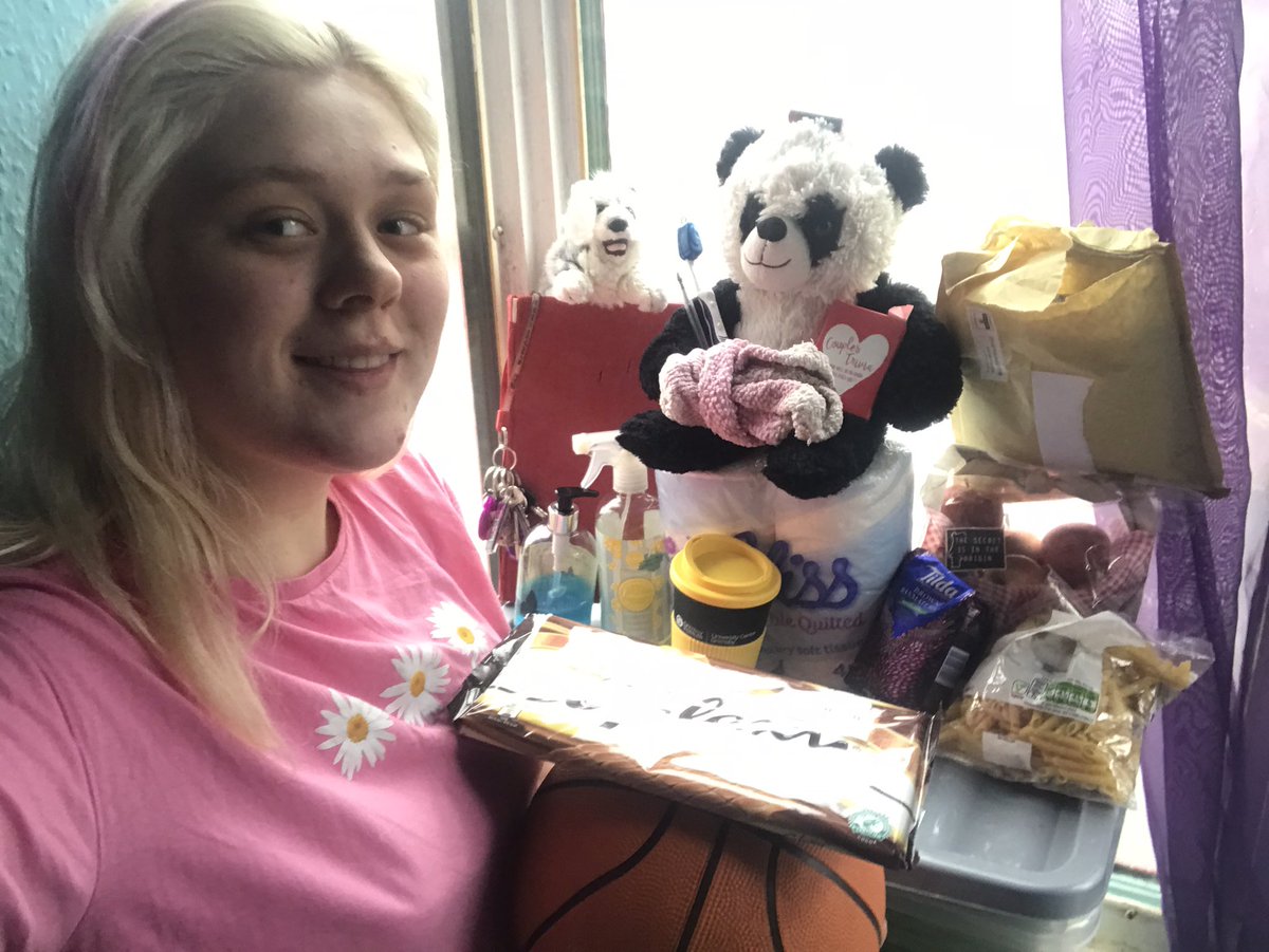 I’m a bit late to challenge but hey something that makes me happy is chocolate 😄 #quarantinetreasurehunt       #DCITalentedlndividuals and <a href="/gimusicteam/">gimusic</a> <a href="/gicreativearts/">Great Island Creative Arts</a> <a href="/GiBoxoffice/">GI Box Office</a>