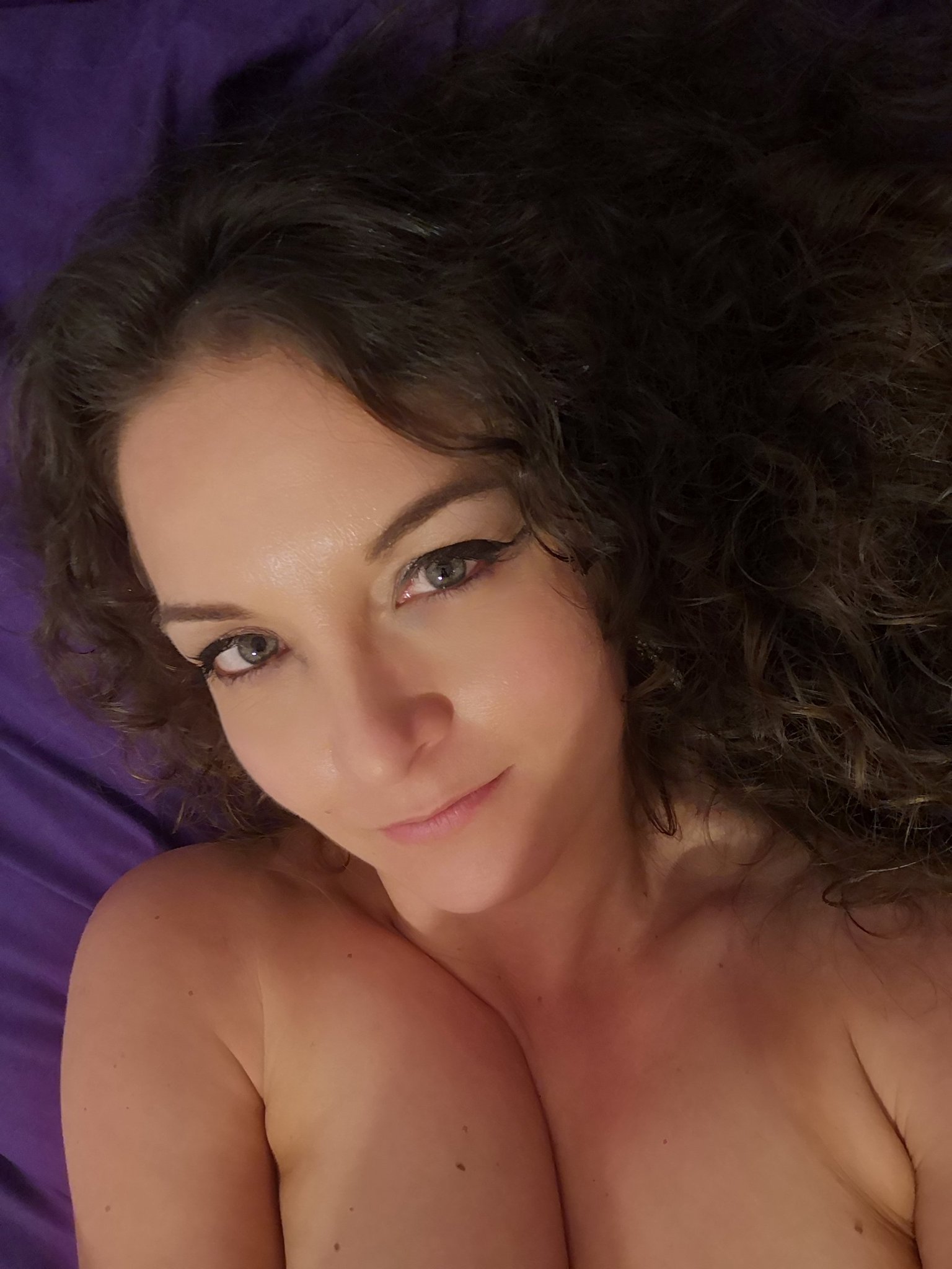 X-এ Oksana Glamour: Je ne sais pas quoi mettre ce soir ? Plutôt robe  longue ou robe courte ? Je suis connectée sur mon site. 😊💋😝  t.codZW3hUMg5N 🥰😘 t.coWchvjFILlW  X