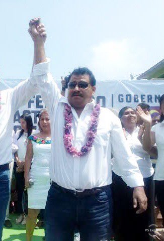 tinta_fresca's tweet photo. CONTAGIADO... e irresponsable. Porfirio Ramos Torres, alcalde de Tumbalá, dio positivo a #Coronavirus, pero “huyó” de la Cl��nica Anti-Covid19 de Polyforum de @SSaludChiapas en @TuxtlaCapital, alerta Jorge Arrazola Martínez, el neumólogo que lo atendió #Chiapas https://t.co/jJFaOzk65a