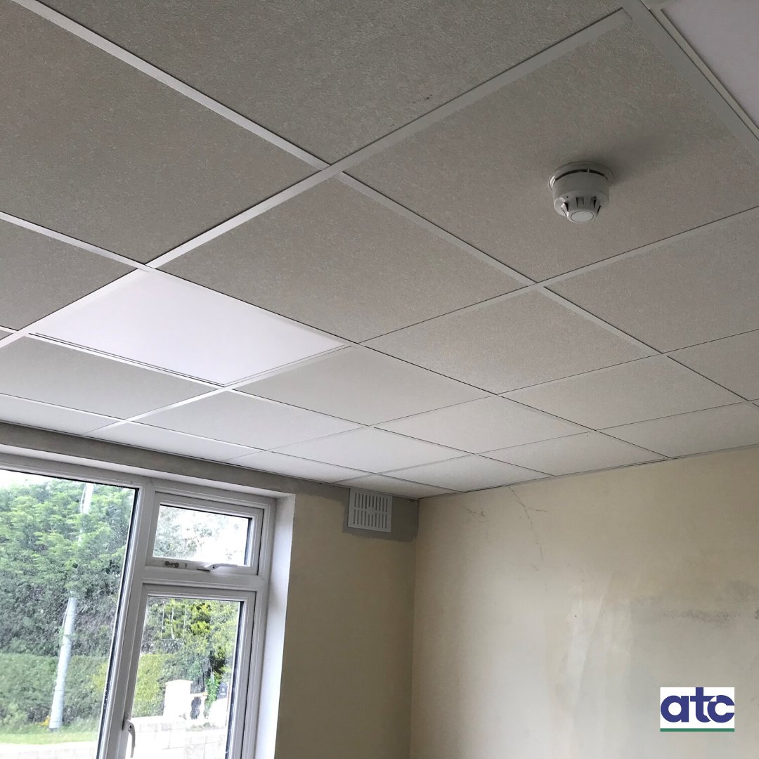 ATC_Electrical's tweet photo. Ecosun Low Temperature Radiant Ceiling Heaters provide an economical &amp; draught free means of heating in commercial premises. More at https://t.co/127Yd4nl72 and https://t.co/kDf4G9rGGe or your ATC stockist. 
#atcenergy #heating #ceilingheaters #panelheaters #heatingsolutions https://t.co/oBiuZ45Uj3