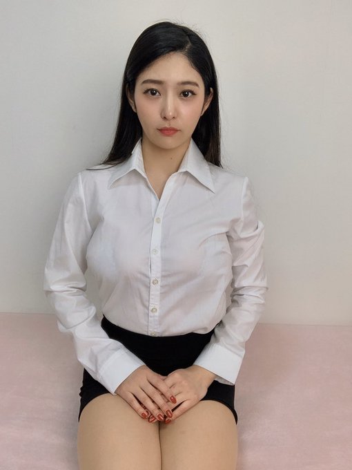 本日のFANZAライブチャットでのめぐりは。。。❤️ OLめぐり🐰🎵 新卒の面接気分よo(*･&omega;･)💕 https://t.co/ipEXJQ7gdi