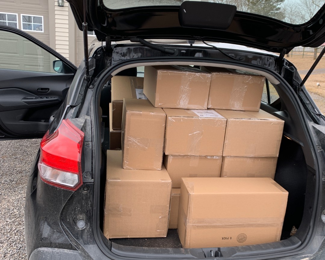 Mark is at it again! 😂

He's delivering wine to the HRM area tomorrow! 
Order before midnight tonight and have your wine delivered contactless to your door 😃
Head to our website to select your wines!

#PlantersRidge #SupportthePort #tasteofns #getyourhandsonlocal #nswine #wine