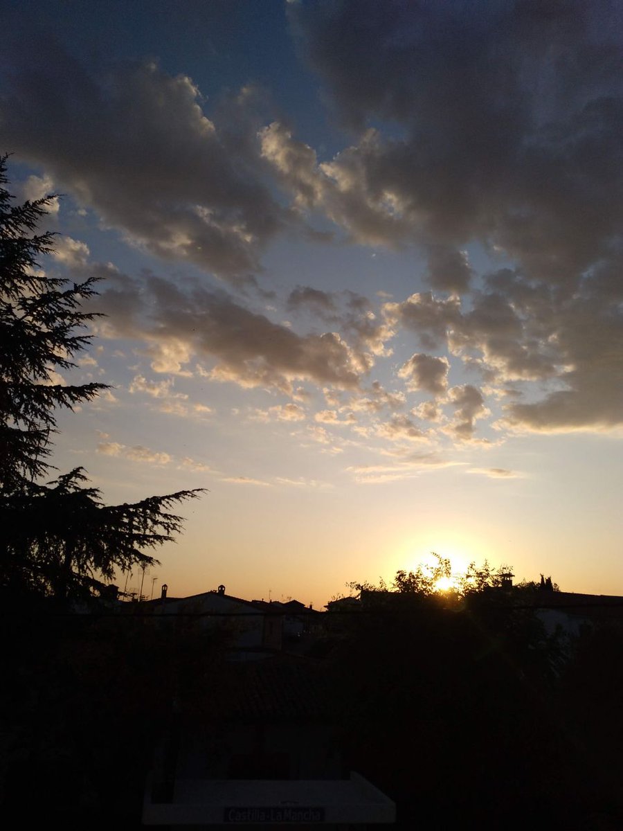 edumcmxcvii's tweet photo. Castilla: escenas de mi pueblo. https://t.co/NYMU7EW6zq