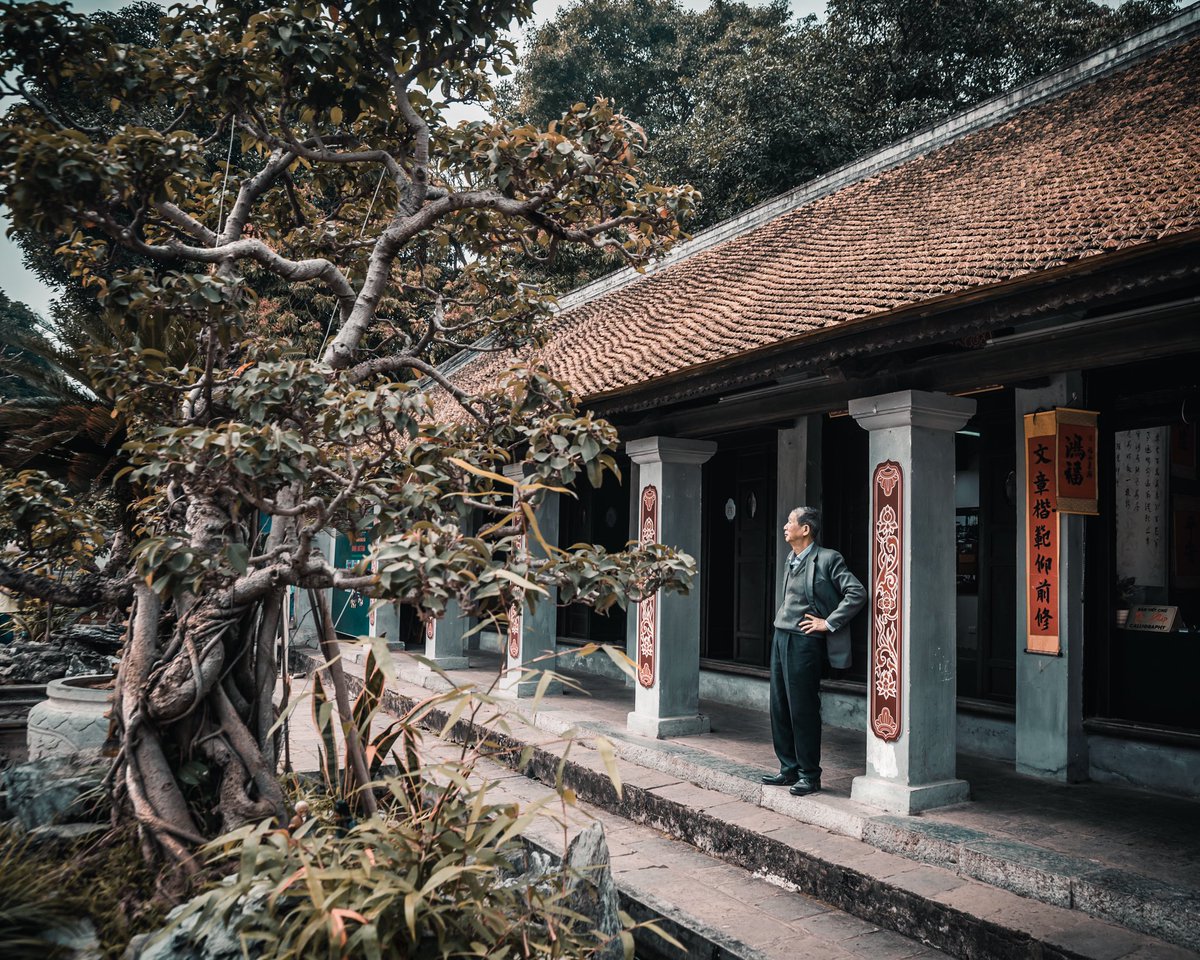 thetraveltogra1's tweet photo. Are you sick of being stuck at #home because of #COVID19 ? Well if you want to escape head over to my Insta page for some #travel #escapism I post daily and want to take you to far flung places around the world https://t.co/eERmswUhaM  #enjoy https://t.co/tO2Z6RuWTM