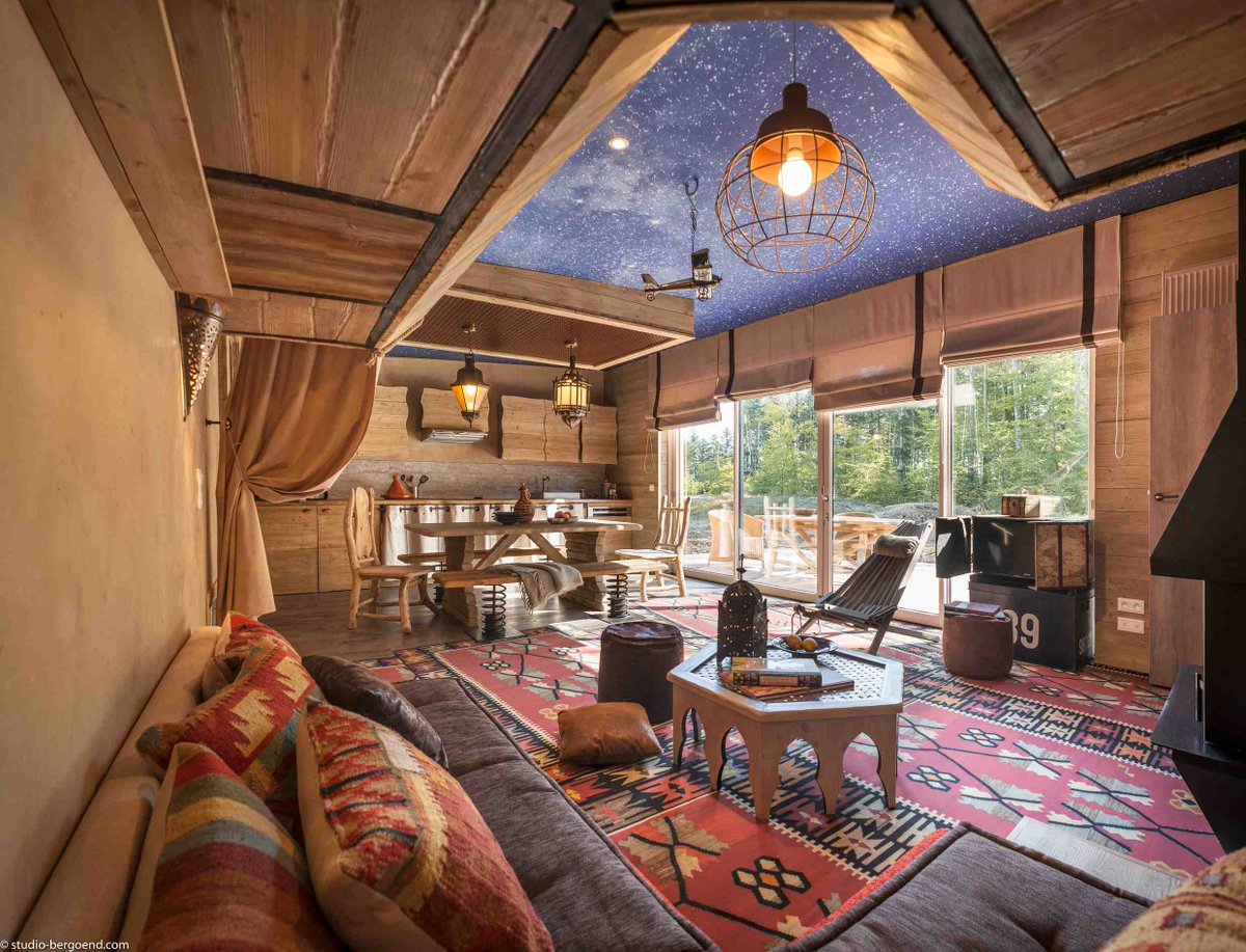 ludobisc's tweet photo. Pour se confiner en famille (quand cela sera possible !) les nouveaux cottages thématisés de #CenterParcs en #Moselle sont magiques ! Chambre de chevalier, mur d'escalade et salon digne d'un conte de fée, du jamais vu... Lire ici : https://t.co/MeI550bylJ https://t.co/MzclLJCEOI