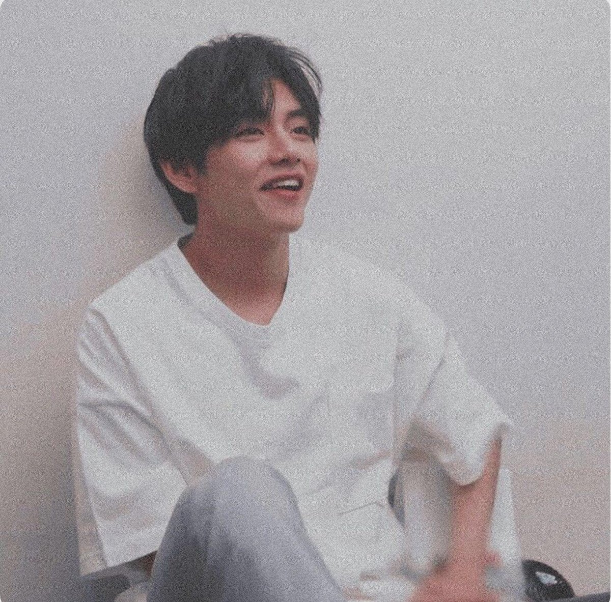 Neginarmy6's tweet photo. We love you taehyungiii💜💜💜💜💜💜💜💜we really purple and support youu
@BTS_twt
#WeLoveTaehyung
#RespectV
#respectvbts
#RespectBTSV https://t.co/oq4vf2jrW9