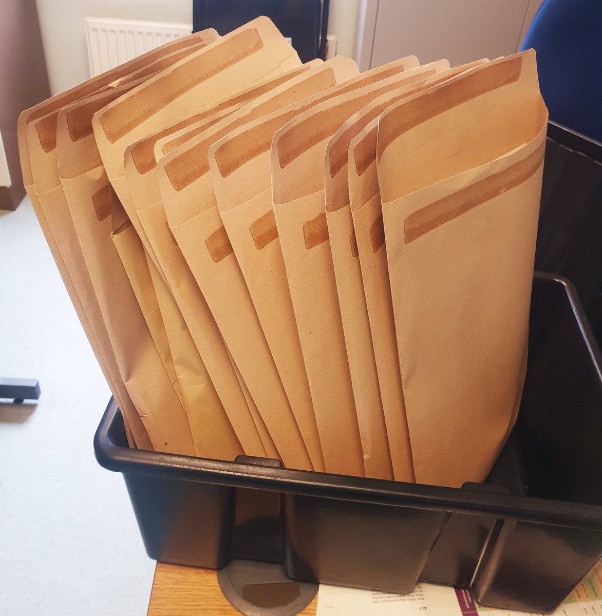 SophiaOT_'s tweet photo. Activity packs put together for #lewisham psychiatric liaison team at the #ladywellunit to help keep patients occupied whilst they are waiting π including #calming techniques,#mindfulness, #wellbeing & #COVID19 advice! @DIYHappiness @NHSMillion @MaudsleyNHS #OccupationalTherapy https://t.co/Mq9e3loBYI