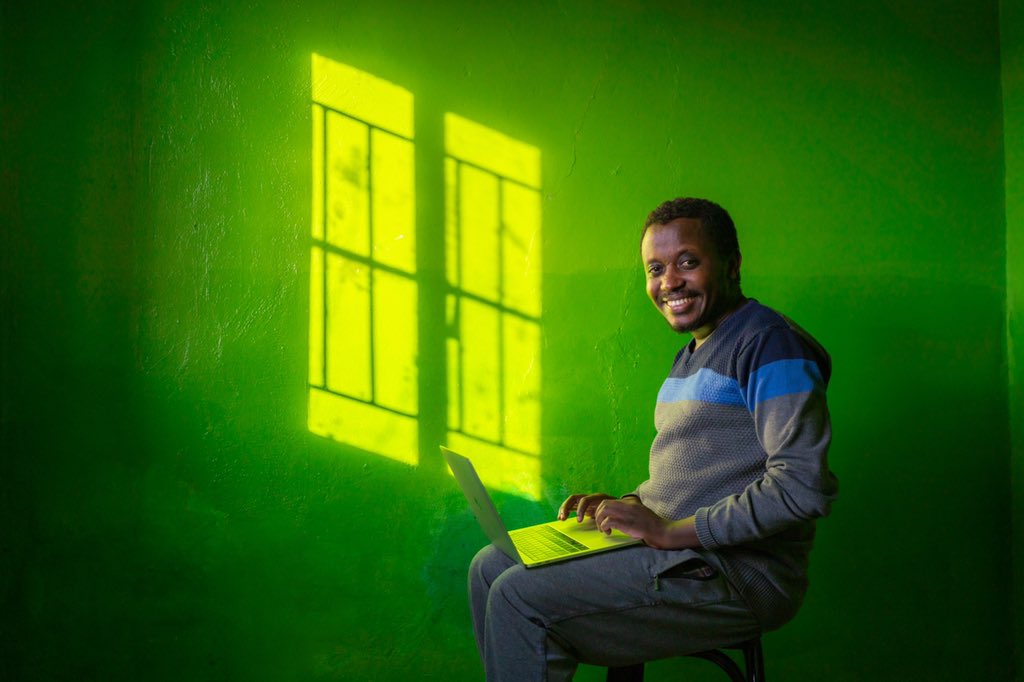 _JohnImages's tweet photo. Working Home

📸:@luqmanmahoro 

#workfromhome 
#stayhome 
#staysafe
#staycreativeathome
#COVID19 
#Africa https://t.co/Rqnk6aWTUG