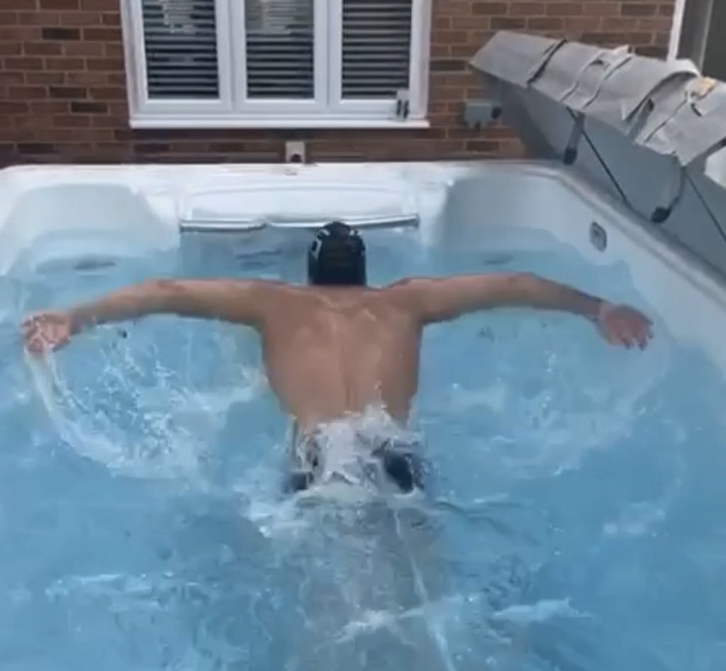 Aquatics_GB's tweet photo. Itβs great that a number of our swimmers are still able to train in a pool at home πββοΈ π‘
Thanks to @bhtubs and #JacuzziUK for their support https://t.co/R5AXAWl4j0