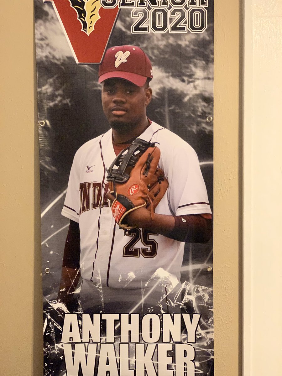 Anthony25284118's tweet photo. God has been truly blessing me and with that being said after with talking with the coach I am excited too say that I will be continuing my academic and athletic career at Brewton-Parker College 🔵🟠⚾️ 
 This only the beginning ‼️‼️ #GoBarons @vidaliabaseball @VHSINDIANS @vhs__20 https://t.co/Nulit14smY
