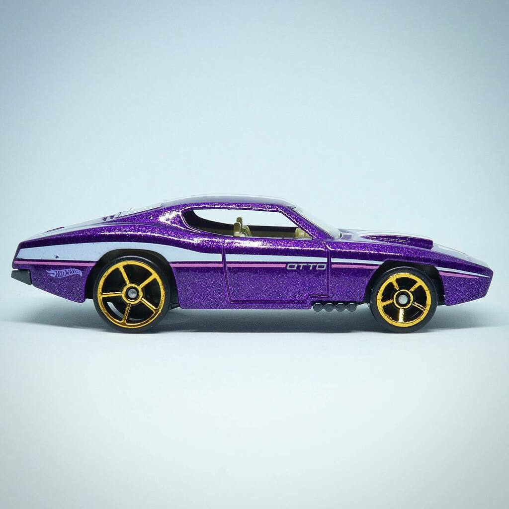 PeakTimeRacing's tweet photo. Custom Otto from 2020 Hot Wheels K case. #HotWheels #CustomOtto #HotWheelsCustomOtto #PeakTimeRacing #PTR https://t.co/TU12CZKKeU https://t.co/ZGvBBr5Isc