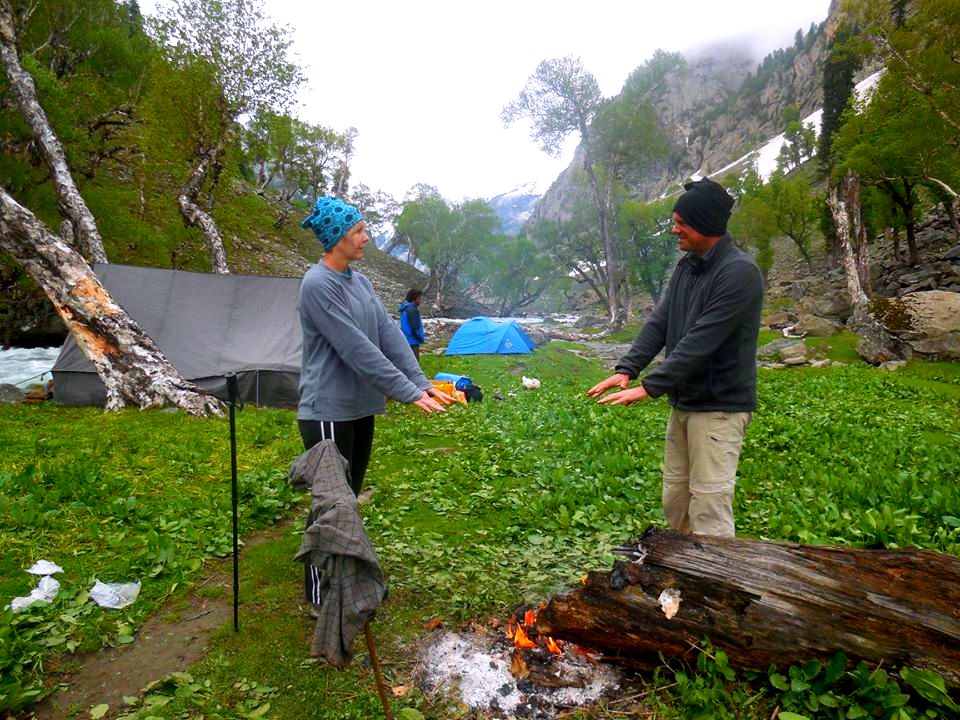 Alpinelakestrek's tweet photo. Kashmir Kolahoi Trek camping on the bank of sind river Satlagen #sindriver #trekking #hiking #scenic #Himalayas https://t.co/NPpmD4ymQ4