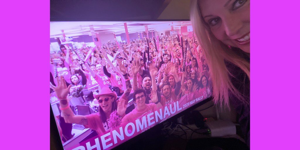 JKalena123's tweet image. Wow wow!! Chills! First ever virtual town hall with our PhenoMenaul family! So inspired by their commitment to our Customers and each other! Culture is where the heart is. 💕🙌🏻 #MostLoved #PhenoMenaul #MagentaPorvida  @CallieField @jgebing @Jbetyou @rulesshmules