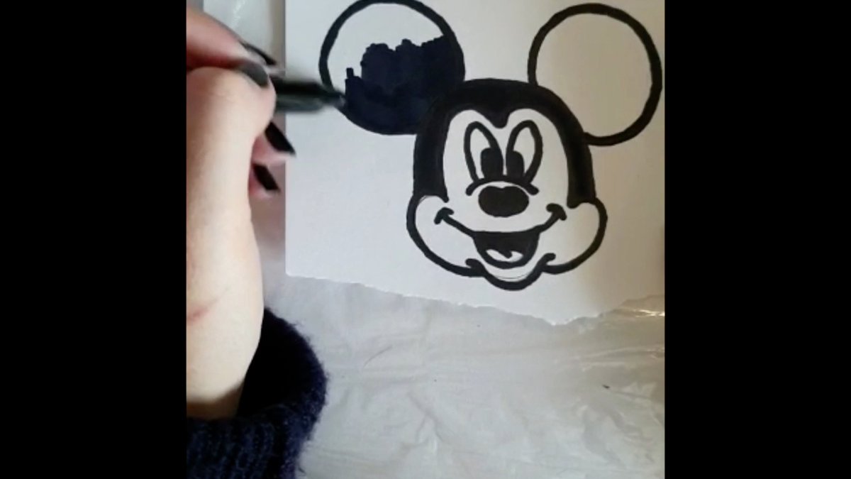 vysvale's tweet photo. https://t.co/KvFiTtoL9l
Hello pawb! Ir holl gefnogwyr #Disney mas yna. I hope you enjoy this relaxing video to watch or to join in. ATi angen #pensil✏️ a #papur!

#art #pencil #paper #sharpie #learntodraw #mickey #mickeymouse #llun #celf #arlunydd #gwaith celf #twitoral https://t.co/KwK24eVW6w