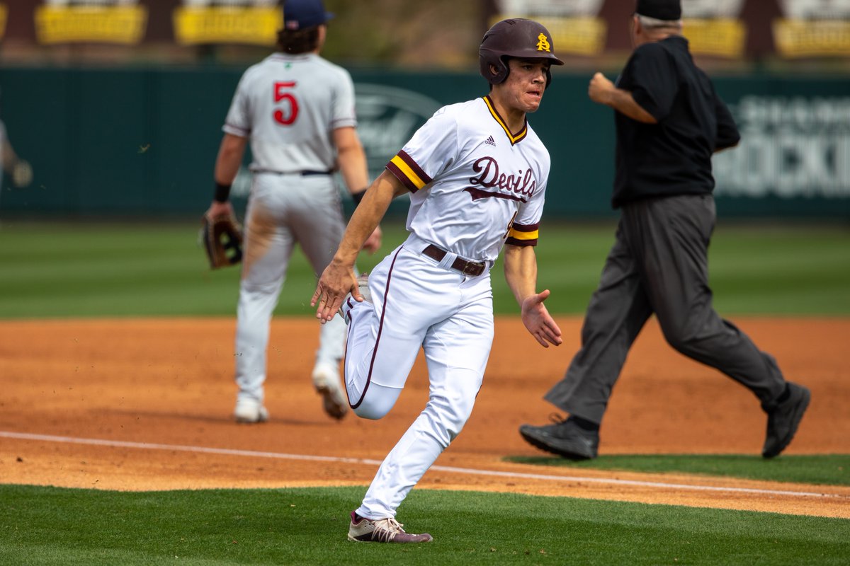 projasubaseball's tweet photo. Nathan Baez #46 https://t.co/kQ8d2z8kKB