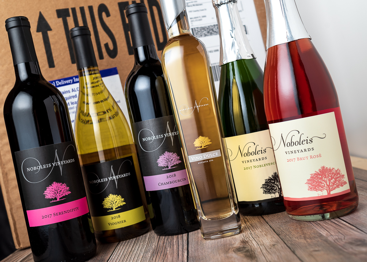 accessnancy's tweet image. When you have the option to support small businesses during this tumultuous time, why wouldn't you? @noboleiswinery is currently offering free shipping - what a great time to explore their amazing line up! 
#supportsmallbusiness #MissouriWine #WineWednesday #supportlocal