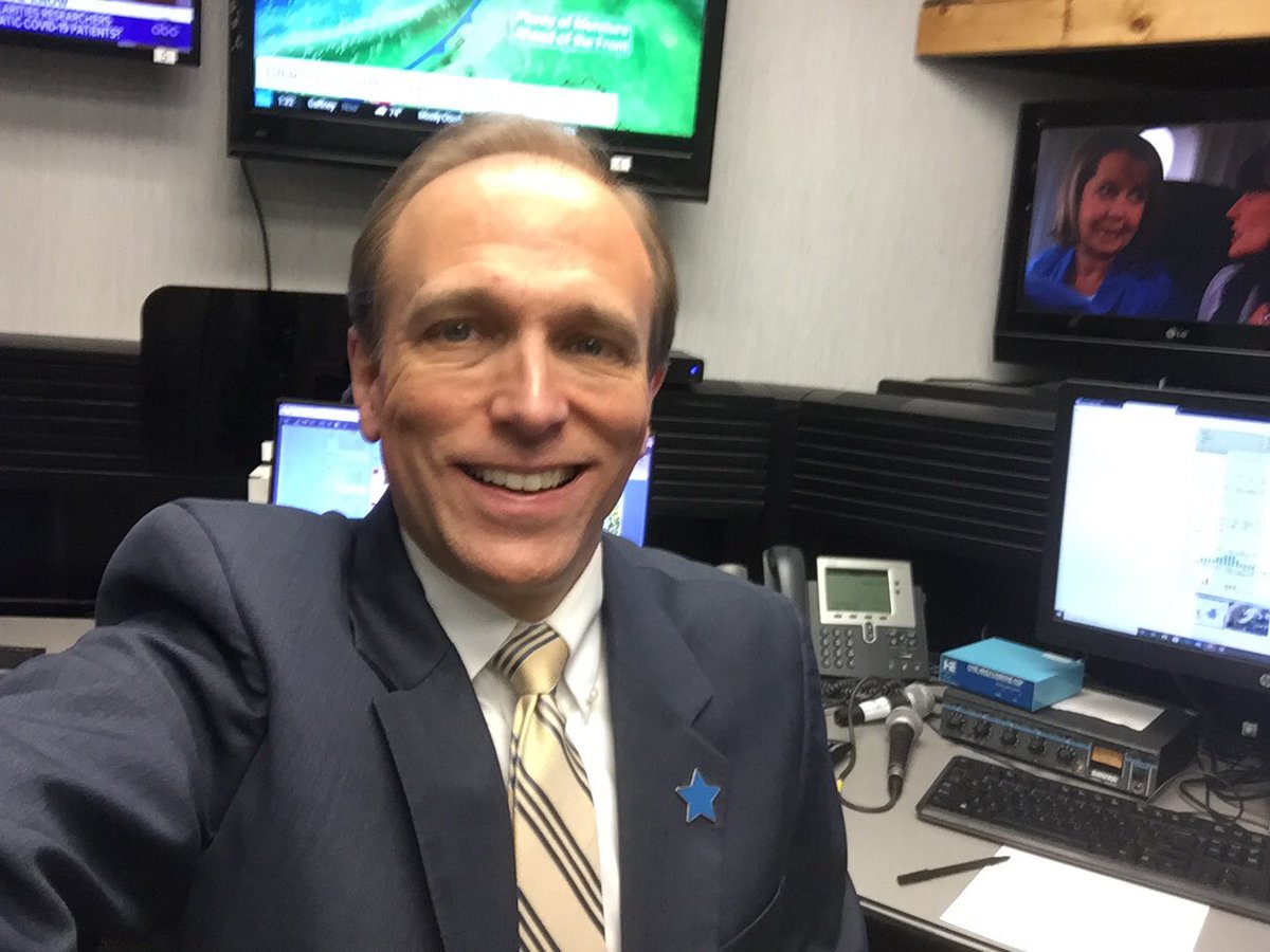 BickfordWX's tweet photo. Sporting my star for #WorldWishDay, and hoping at some point to be able to revisit the #SCTrailblazeChallenge! #MakeAWishSC https://t.co/jI9yhY8LLu https://t.co/Xx0low9dxp