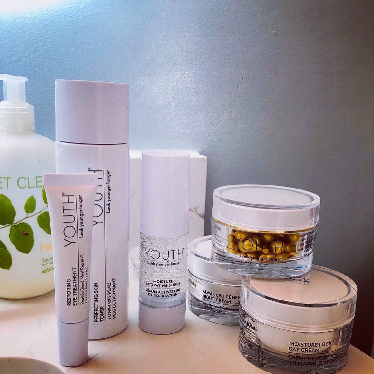 Christina Loukas tweet media