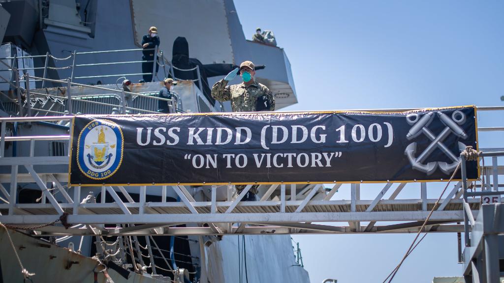 USNavy's tweet photo. #ICYMI: Tackling the issue head-on, #USNavy provides medical care to Sailors of #USSKidd, disinfects ship.

Details: https://t.co/b0rSnrWd3Z https://t.co/QHcyXPbiBl https://t.co/7PUED7WnZR