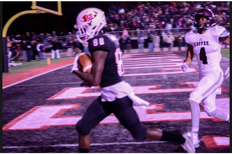 rockerlee229's tweet photo. Reminiscing on a special night in Leesburg, GA back in 2017..... #StateChamps #FridayNightLights https://t.co/GD8Ynlq7Xi