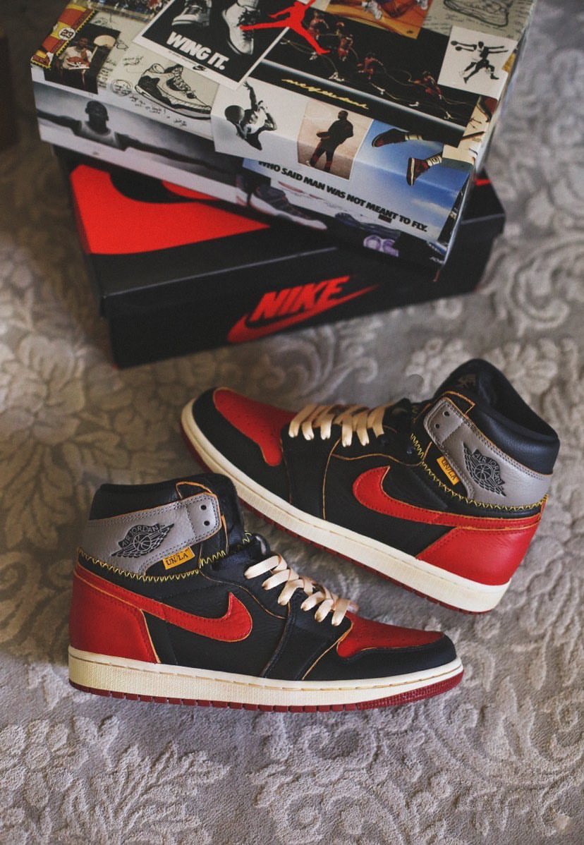 nicekicks's tweet photo. When you combine Bred 1s with Shadow 1s you get 🔥🔥🔥 (via @HUYCUSTOMS) https://t.co/oomLgtafWB