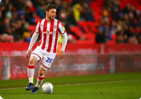 Tarantini_1875's tweet photo. Scott Hogan when asked about playing behind closed doors:

“Before I came to Blues I spent three months at Stoke playing behind closed doors pretty much” 🤣 
#SCFC https://t.co/EB9iUnsXtj