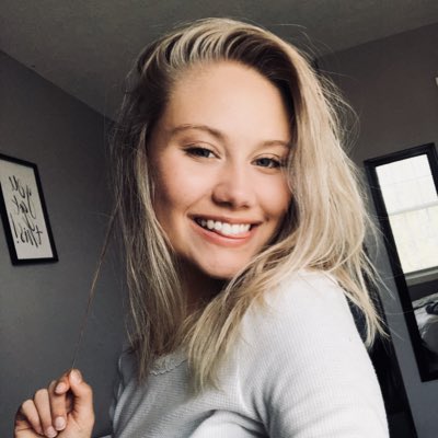 MackenzieMayse's tweet photo. #NewProfilePic https://t.co/qtBIkvZ1HY