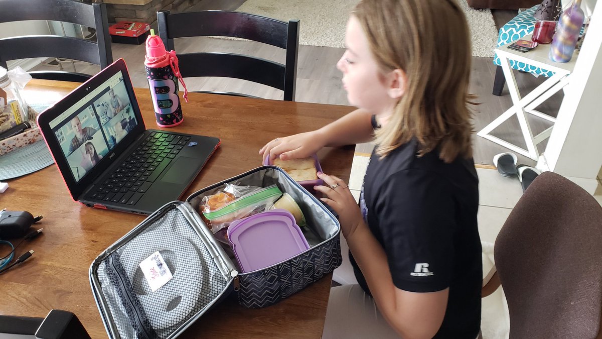 Lunch bunch with <a href="/MrsBelviso10/">Brittany Belviso</a> and her friends! 💛💙 These are the moments getting her through the days. 💛💙
