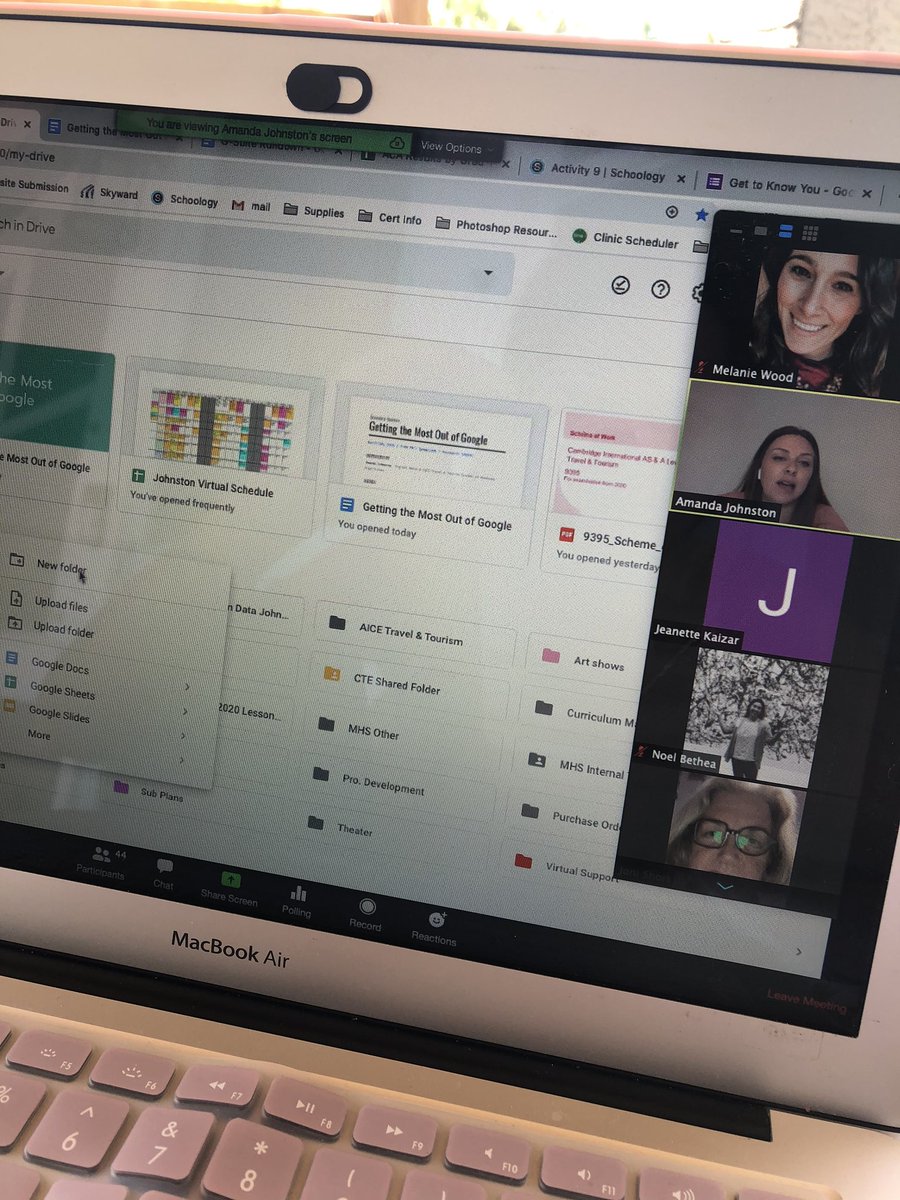 Coach_MrsWood's tweet photo. Thank you @FlaglerTeaching for the wonderful PL’s!! 🍎 👩🏻‍💻 

A special thanks to my co-worker/friend @MHSPirateDesign for sharing her knowledge of Google! #FlaglerVirtualRockstars 🌟 https://t.co/Lqn2ARim13