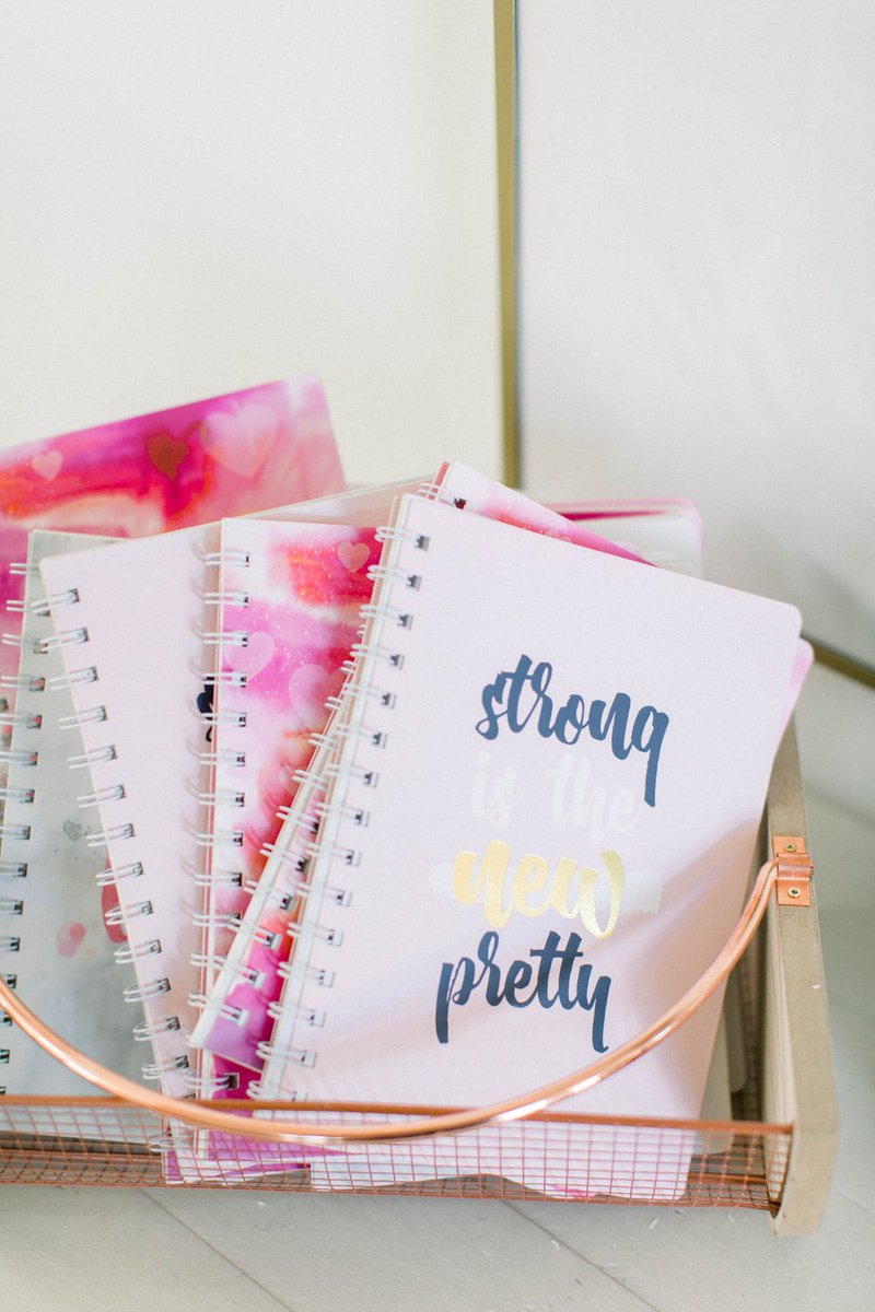 BLifestyleBlog's tweet image. Finals Week Is Practically Here:
✨Research Your Finals Schedule
✨Plan Out Your Study Time For Each Test
✨Ask Your Professors Questions If You’re Confused
✨Treat Yourself After Long Study Sessions
✨If You’re Tired, Sleep 😴