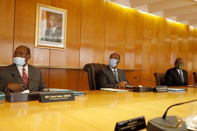 AOuattara_PRCI's tweet photo. J’ai instruit le Ministre des Affaires Etrangères de prendre toutes les dispositions en vue de procéder au rapatriement de nos compatriotes retenus au Cameroun, au Sénégal, au Maroc et en Tunisie suite à la fermeture des frontières consécutive à la pandémie de #Covid19. https://t.co/Tzdy9vhkhw